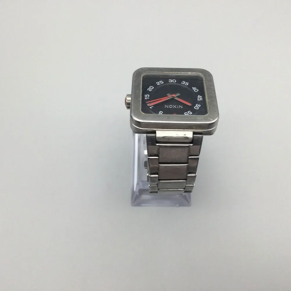 Nixon Riot Watch Men 36mm Silver Tone Throw Down Black Dial New Battery 6.5" - Picture 9 of 15